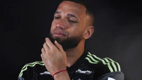 Everson, goleiro do Atlético, chora em documentário (foto: Reprodução/GaloTV)