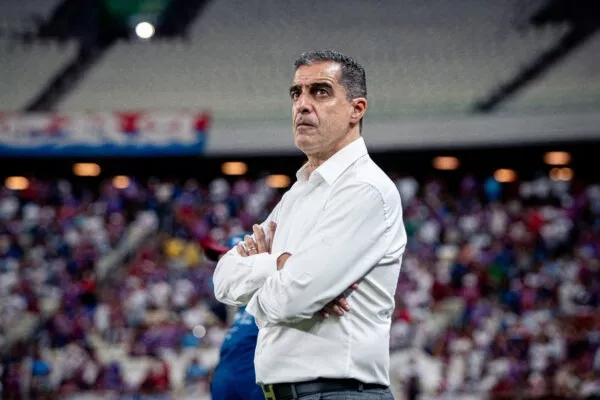 Ex-Fortaleza e Bahia, Paiva rejeita proposta de clube do Egito