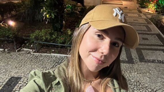 Filha de Renato Gaúcho pousa para selfie (foto: Divulgação/Carolina Portaluppi)