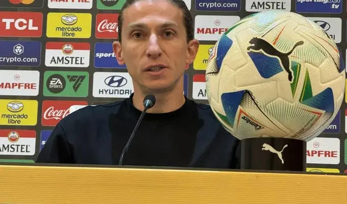 Filipe Luís revela promessa de Rossi após falha no tempo normal: ‘Vou classificar o Flamengo’