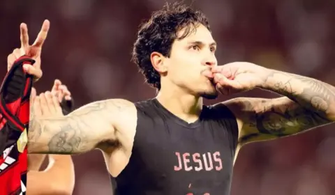 Flamengo rejeita oferta do Al-Rayyan por Pedro