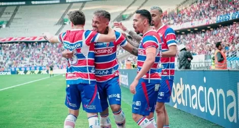 Fortaleza 2 x 0 Vitória – Leão vence na estreia de Palermo e respira no Brasileiro