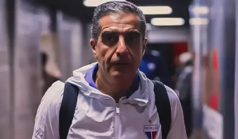 Fortaleza oficializa a demissão do técnico Renato Paiva