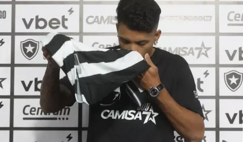 Gabriel Bahia se diz surpreso com caso de manipulação e reforça o peso da camisa do Botafogo