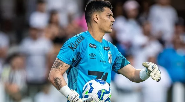 Gabriel Brazão é dúvida no Santos para clássico contra o São Paulo