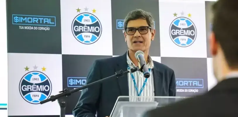 Grêmio demite CEO após polêmica com patrocinador e torcida