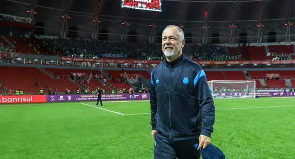 Grêmio terá comissão técnica desfalcada contra o Botafogo