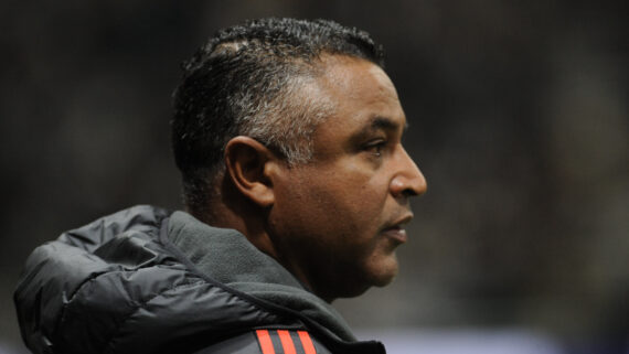 Roger Machado durante Atlético x Internacional na Arena MRV (foto: Alexandre Guzanshe/EM/DA.Press)