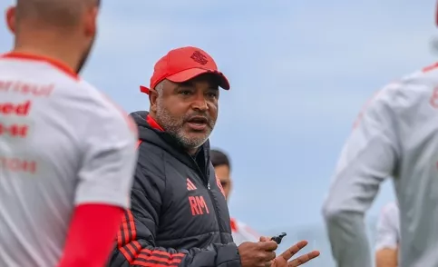 Internacional busca ajustar defesa e mira G-6 do Brasileirão 2025