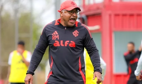 Internacional mira reação no Gre-Nal após goleada no Brasileirão