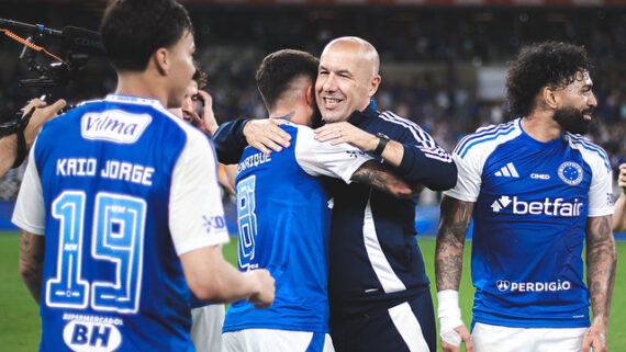 Kaio Jorge, Matheus Henrique, Leonardo Jardim e Gabigol (foto: Gustavo Martins/ Cruzeiro)