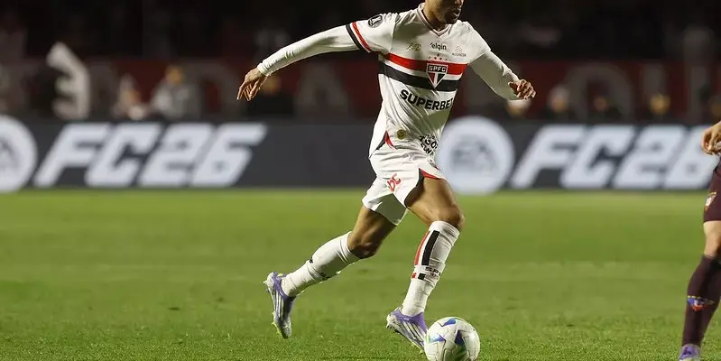 Jogadores do São Paulo pedem desculpas após queda na Libertadores
