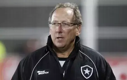 John Textor destaca alinhamento estratégico com Nottingham Forest