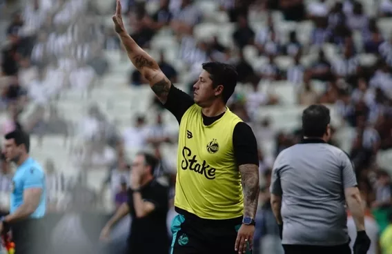 Juventude acaba com jejum fora de casa e busca se manter fora do Z4