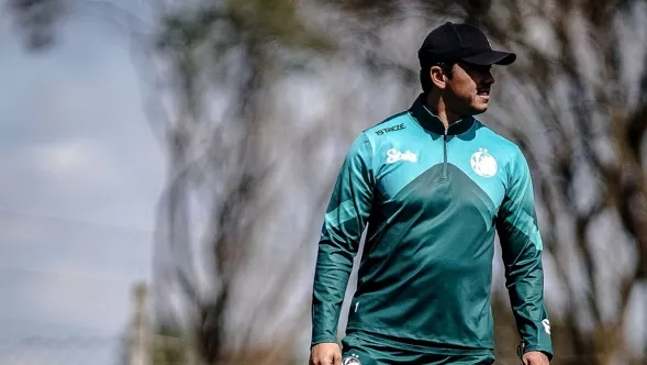 Juventude luta para sair do Z-4, mas calendário traz desafios complicados