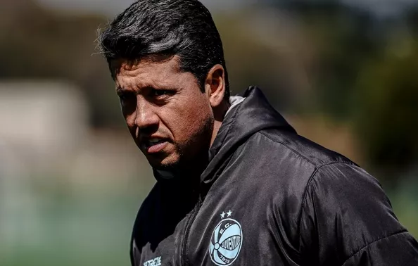 Juventude sofre nova baixa na zaga e Carpini ajusta elenco para enfrentar o Mirassol