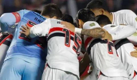 Lances polêmicos do VAR marcam derrota do São Paulo para a LDU