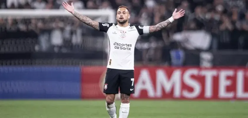 Maycon adota tom conciliador em meio à indefinição sobre futuro no Corinthians