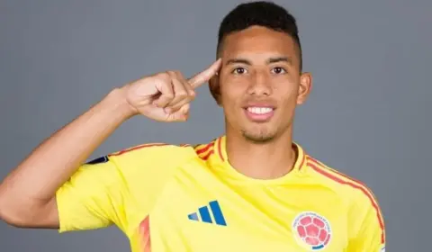 Meia do Botafogo se destaca em vitória da seleção colombiana sub-20