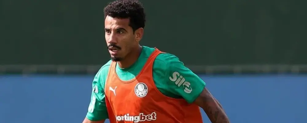 Meia passará por cirurgia e desfalca o Palmeiras por até seis meses