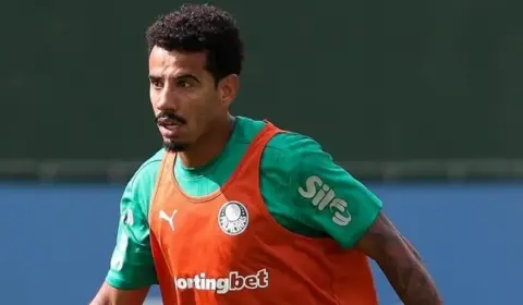 Meia passará por cirurgia e desfalca o Palmeiras por até seis meses