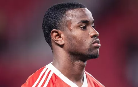 Mercado observa Ricardo Mathias em oscilação no Internacional