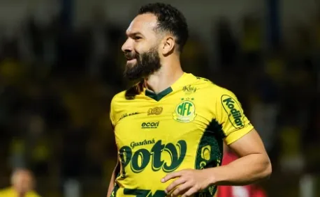 Mirassol perde Edson Carioca por lesão e enfrenta Bragantino desfalcado