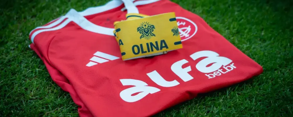 Na faixa de capitão: Inter inaugura novo espaço para publicidade no Gre-Nal 448