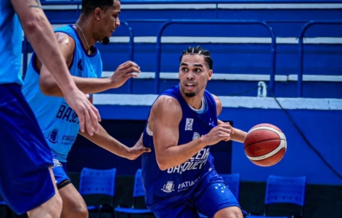 Time de basquete - (foto: Divulgação / Cruzeiro)