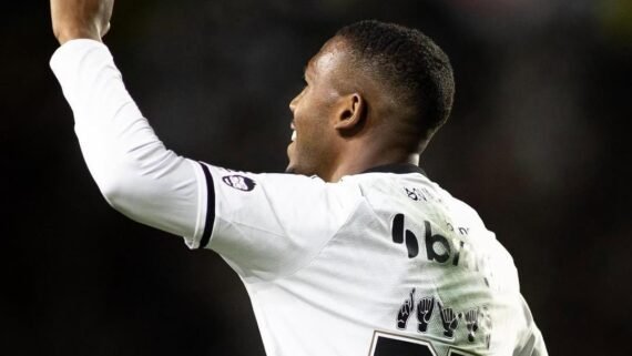 Rayan marcou o primeiro gol do Vasco contra o Cruzeiro (foto: Matheus Lima/Vasco)
