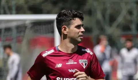 Oscar segue fora do São Paulo e Crespo explica cautela: “Eu quero ter calma com ele”