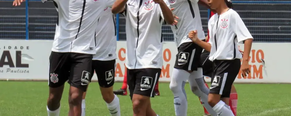 PAULISTA SUB-14: Corinthians, Santos e São Paulo avançam às quartas