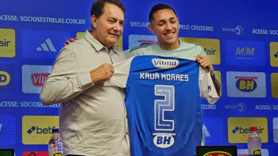 Pedro Lourenço apresenta Kauã Moraes (foto: João Victor Pena/Cruzeiro)