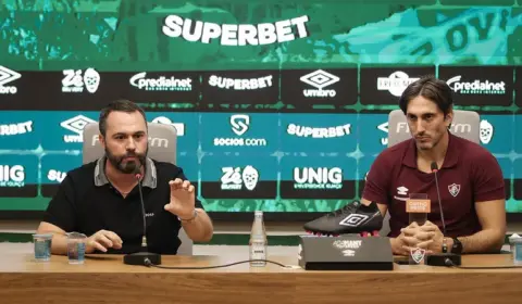 Presidente do Fluminense apresenta Zubeldía, mas mantém mágoa com Renato