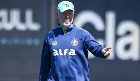 Problemas no DM reduzem as opções de Mano Menezes no Grêmio