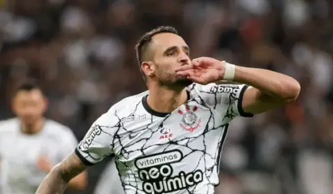 Renato Augusto será homenageado pelo Corinthians no Brasileirão