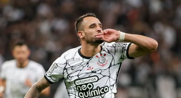 Renato Augusto será homenageado pelo Corinthians no Brasileirão