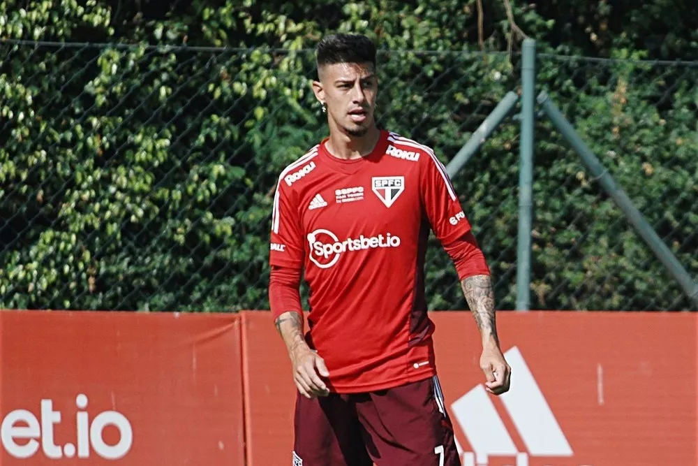 Rigoni passa por exames no São Paulo e inicia caminhada por vaga entre titulares (Foto: Rubens Chiri /saopaulofc.net)