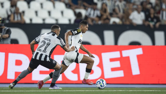 Rony em ação durante Atlético x Botafogo (foto: Pedro Souza / Atlético)