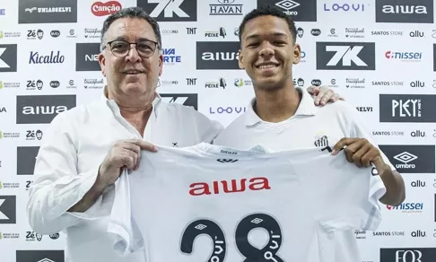Santos acerta contrato profissional com joia David Nogueira