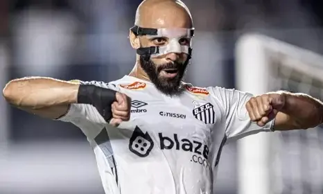Santos afasta Thaciano e aumenta disputa no ataque em 2025