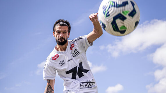 Lautaro Díaz, atacante do Santos (foto: Reprodução/Santos)