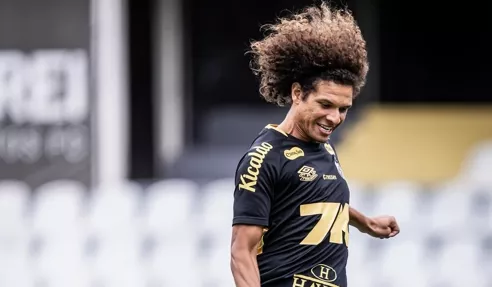 Santos tem dúvida no meio para duelo com Atlético-MG no Brasileirão