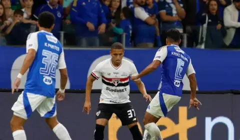 São Paulo encaminha saída de Henrique Carmo e chega a 5 vendas de garotos de Cotia em 2025