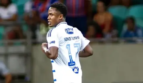 Sinisterra volta ao Cruzeiro e deve encarar o Flamengo no Maracanã