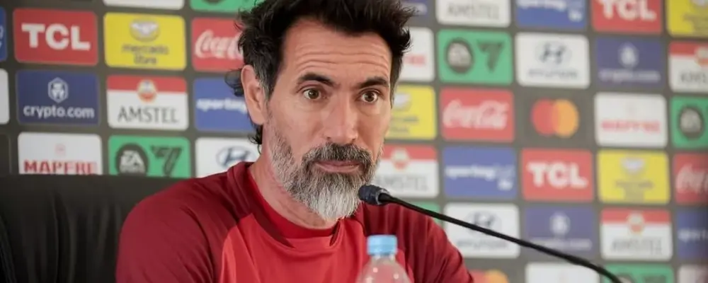 Técnico do Estudiantes projeta duelo contra o Flamengo: ‘Não será fácil’