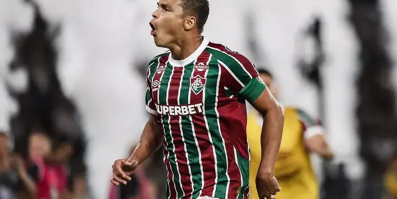 Thiago Silva faz história pelo Fluminense e destaca entrega após classificação