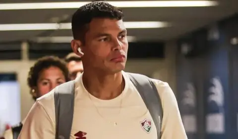 Thiago Silva sente dores e vira dúvida no Fluminense contra o Sport