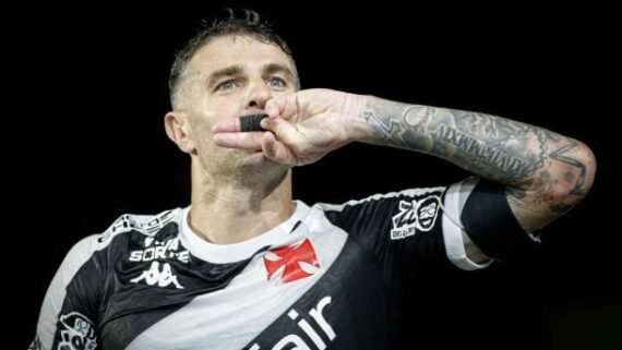 Vegetti, atacante do Vasco (foto: Matheus Lima/Vasco)