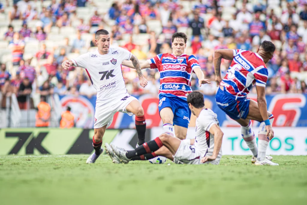 Vitória derrotado Fortaleza Brasileirão